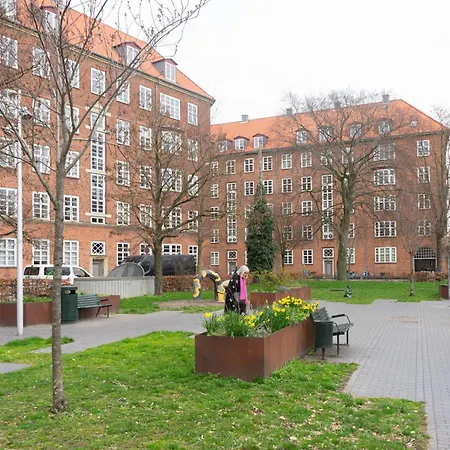 3-br W A Balcony In Frederiksberg - 203
