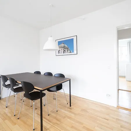 3-br W A Balcony In Frederiksberg - 203